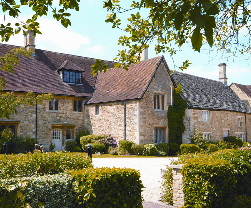 Why you might like to consider the Oxford Thames Four Pillars for a meeting